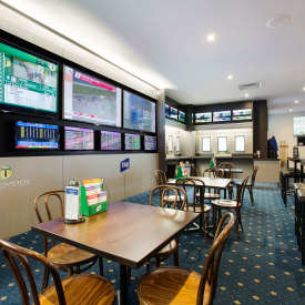 TAB facilities in Doncaster at the Shoppingtown Hotel